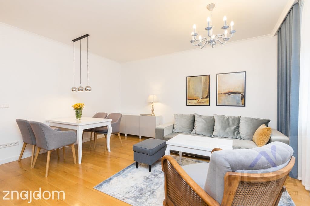 Apartament obok Metra Świętokrzyska