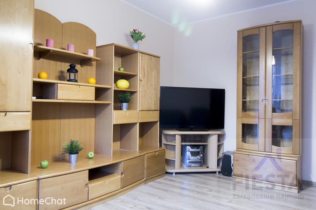 3 pokoje z balkonem , umeblowane , Kredytowa 15