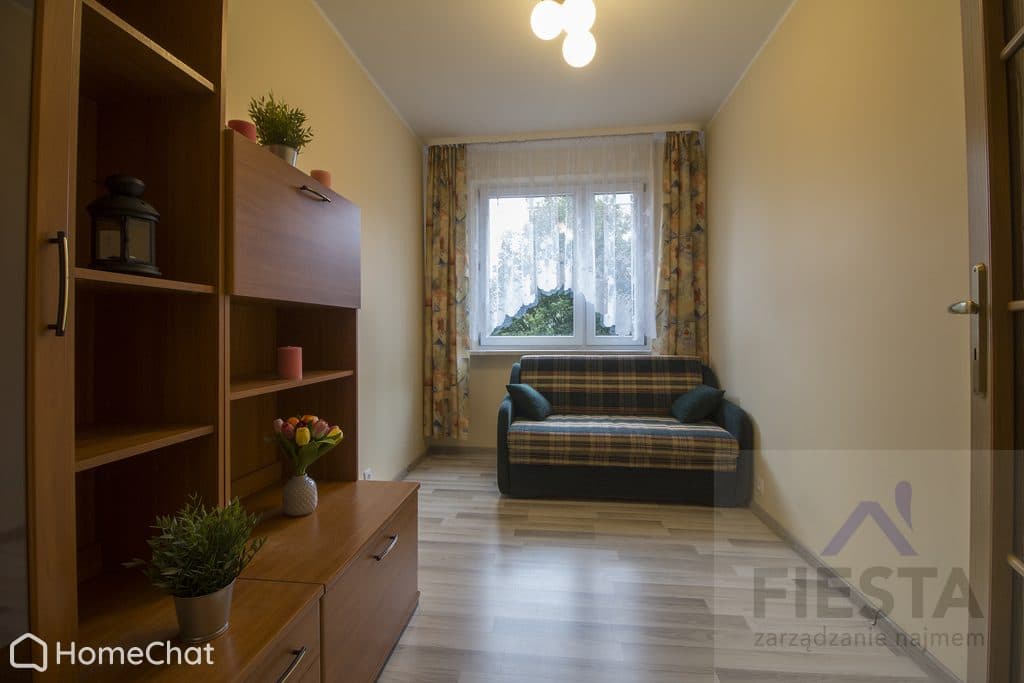 3 pokoje z balkonem , umeblowane , Kredytowa 15