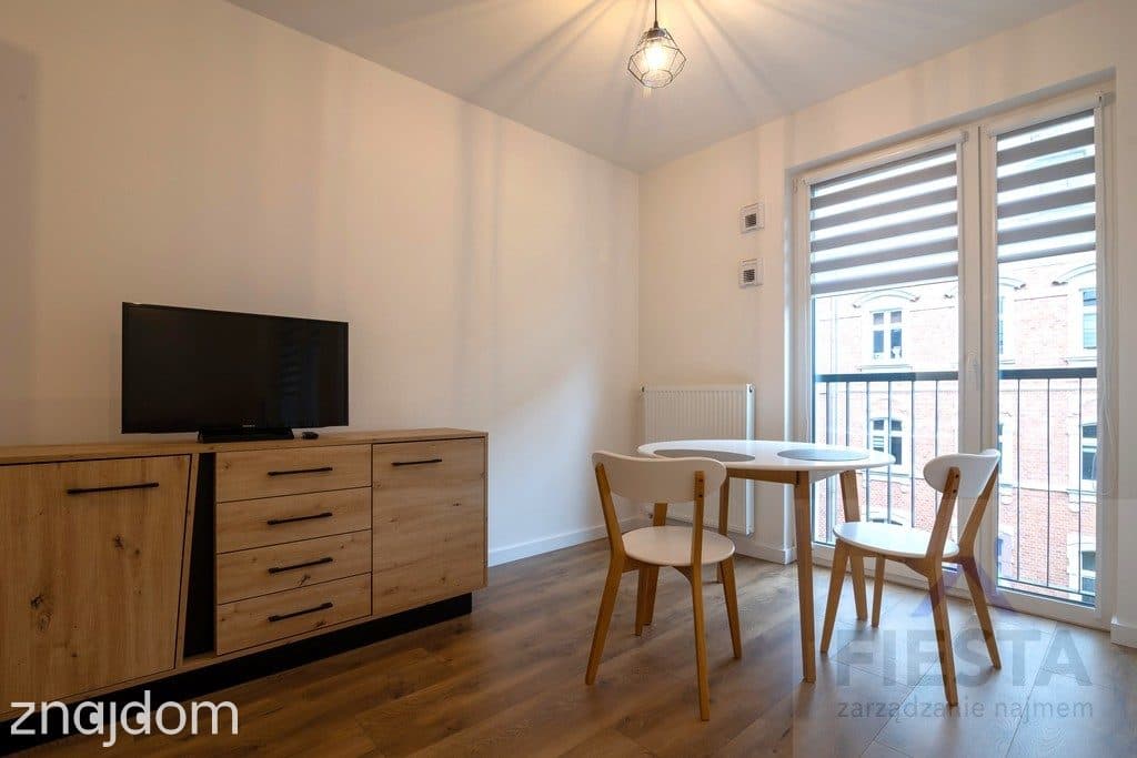 Raciborska jasna kawalerka - zdjęcie 2