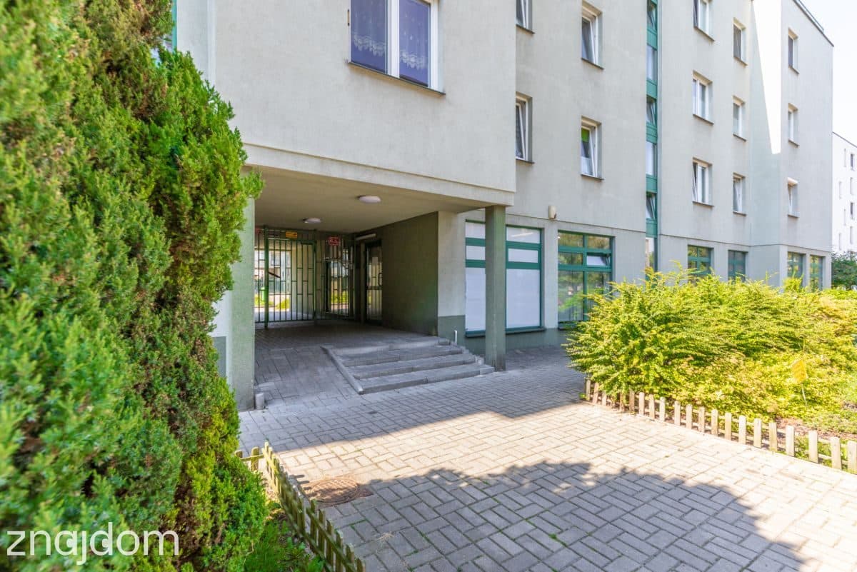 Lokal parter z witrynami 53m2 - Lublin, Bronowice