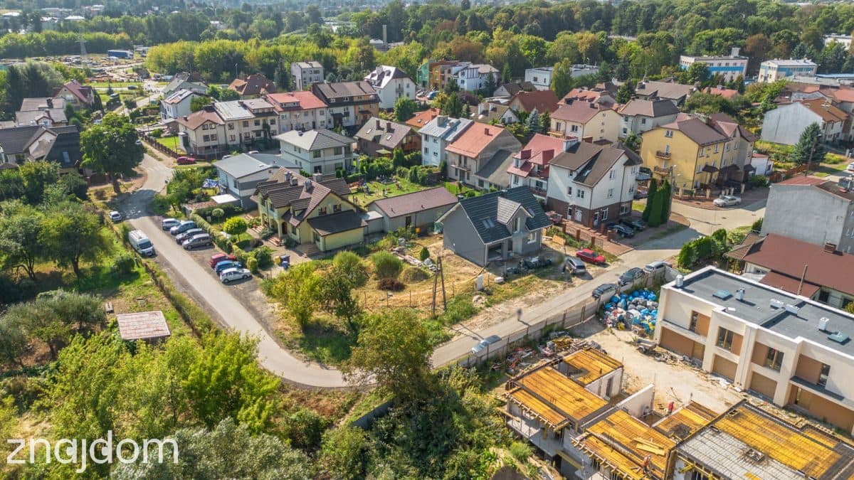 Działka z warunkami zabudowy - zdjęcie 4