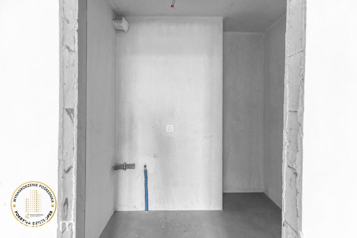 Przestronny apartament w centrum miasta - zdjęcie 9