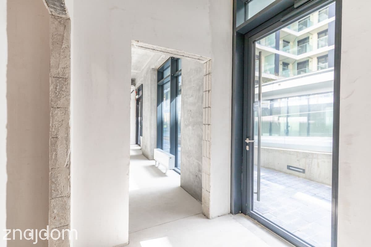 Lokal o pow. 145 m2 z witrynami Centrum - zdjęcie 7