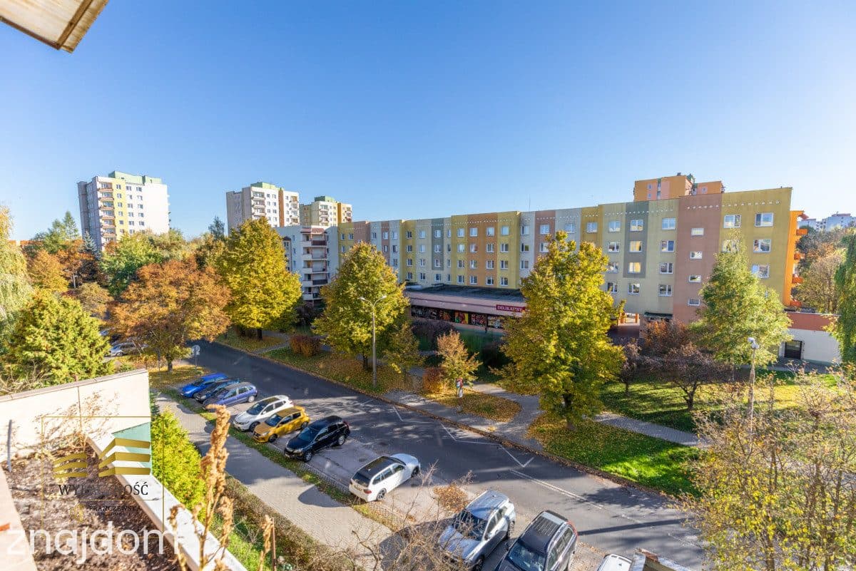 3 pokoje, balkon, piwnica