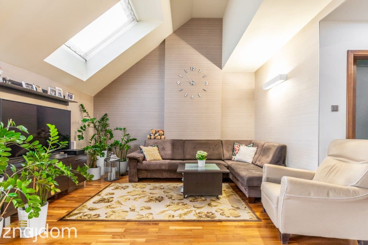 5 pokoi, balkon, piwnica, garaż - zdjęcie 11