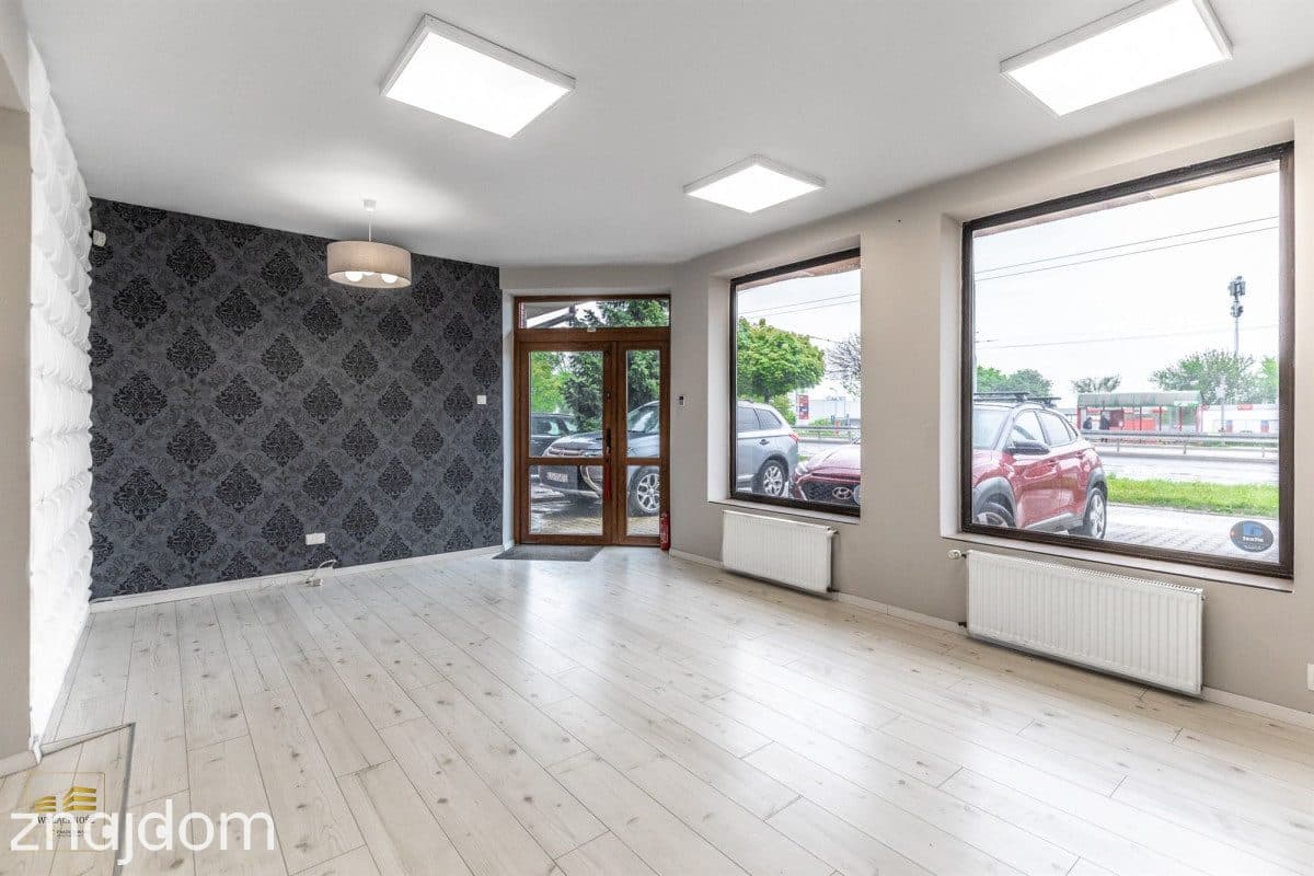 Lokal na parterze z witryną 210m2 - Lublin, Węglin