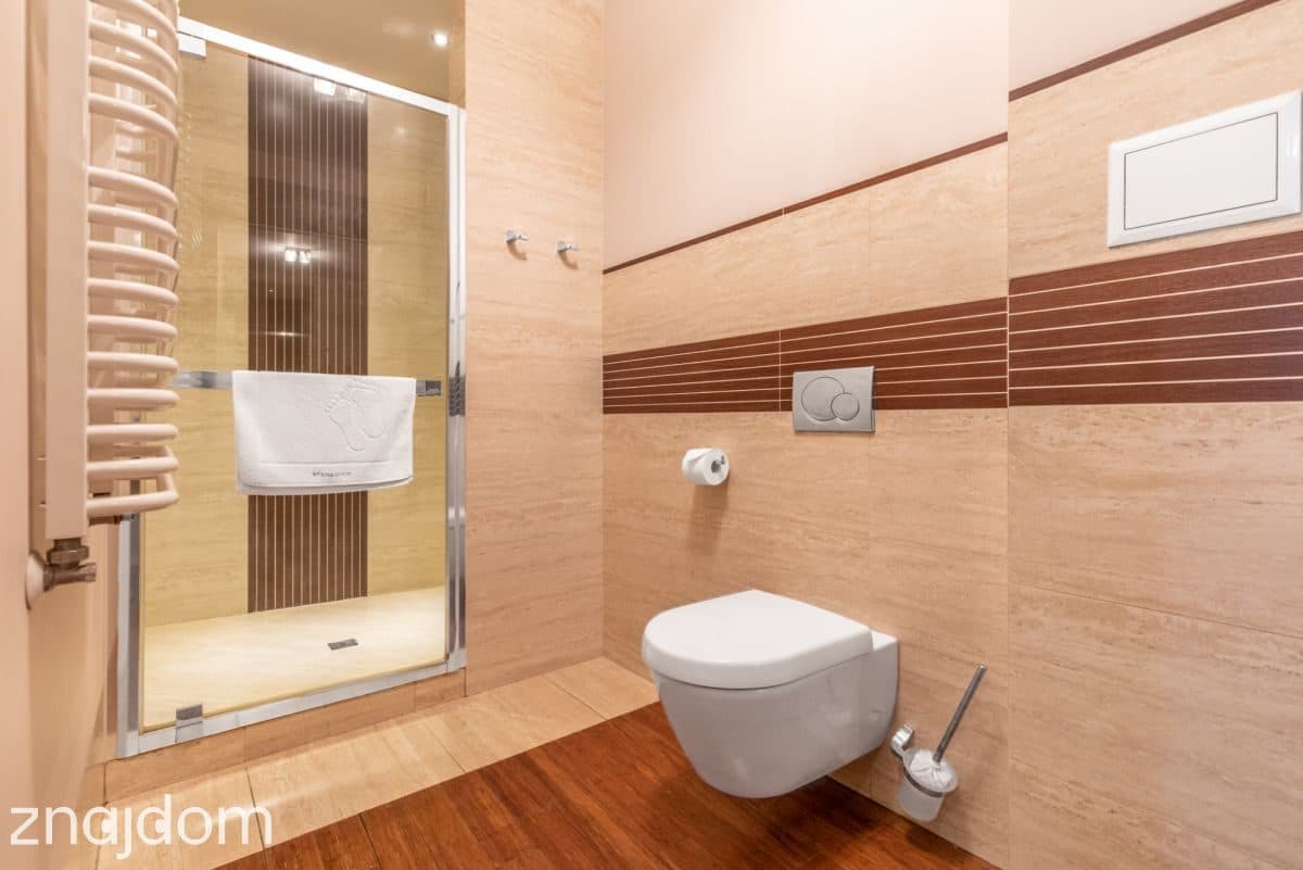 Najem krótko i długoterminowy w Apartamentowcu - zdjęcie 7