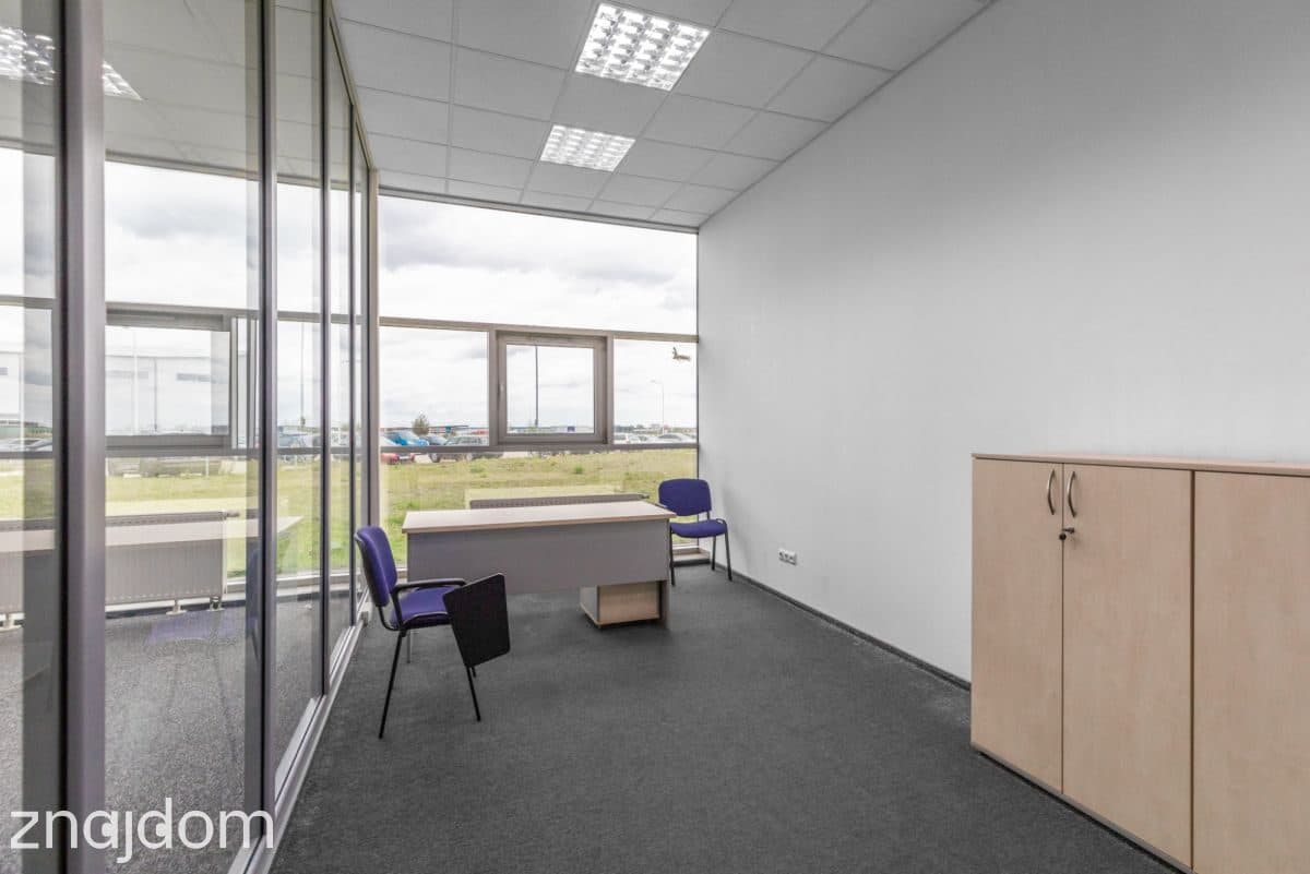Biuro 170 m² Felin | Brak opłat za ogrzewanie - zdjęcie 2