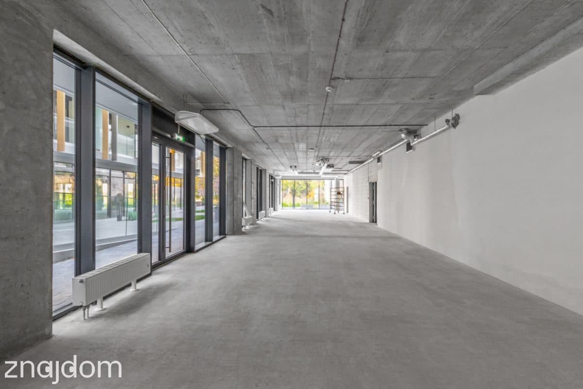 Lokal o pow. 180 m2 z witrynami Wieniawska Jasna - zdjęcie 3