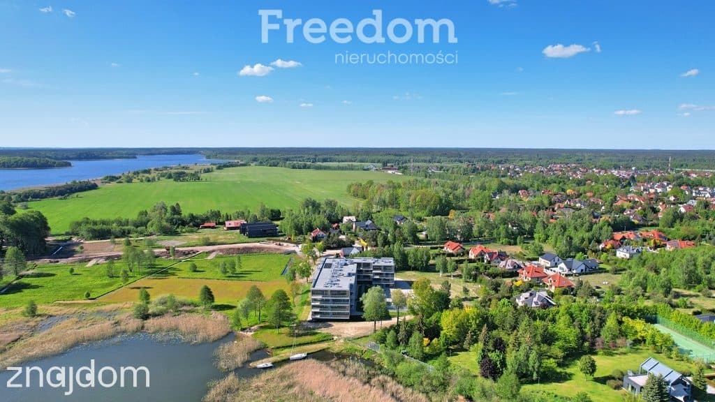 Nowoczesny apartament nad jeziorem - zdjęcie 20