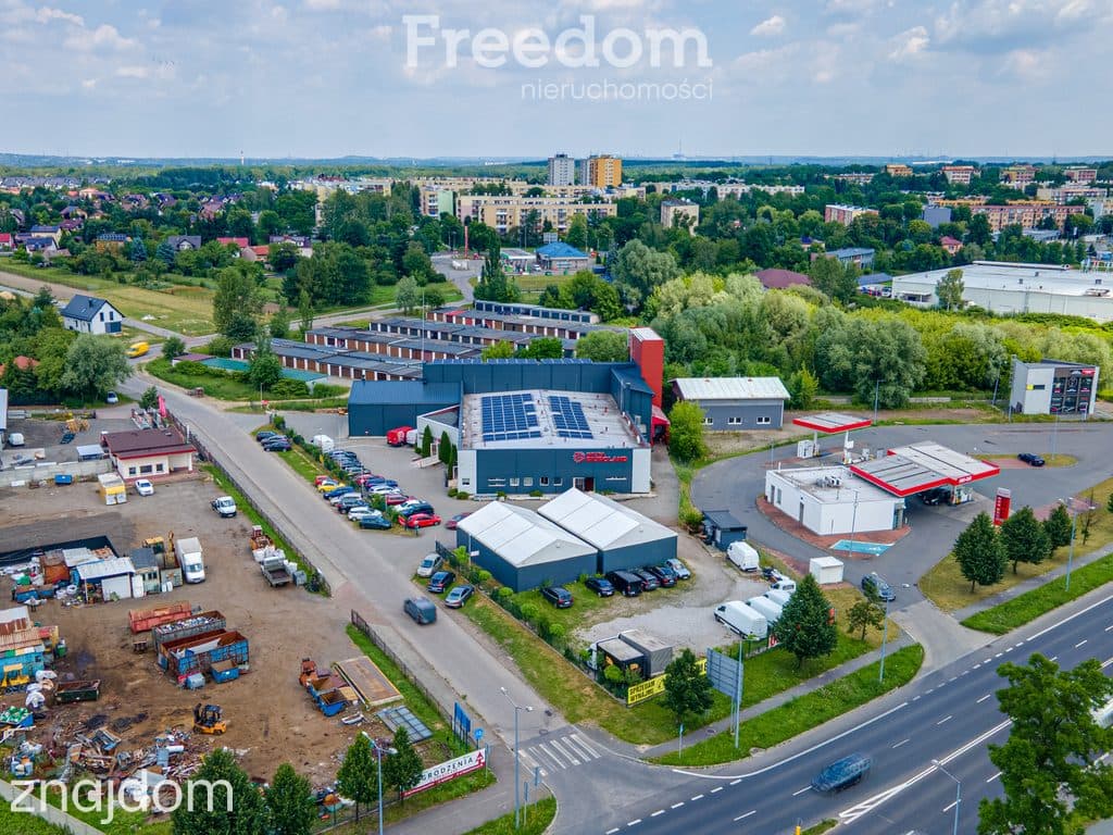 Nowoczesny Obiekt Magazynowo–Dystrybucyjny w Strat