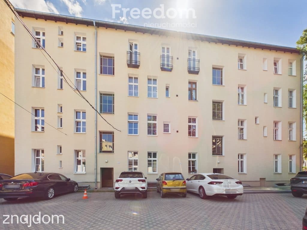 Lokal z charakterem w zabytkowej kamienicy - zdjęcie 12