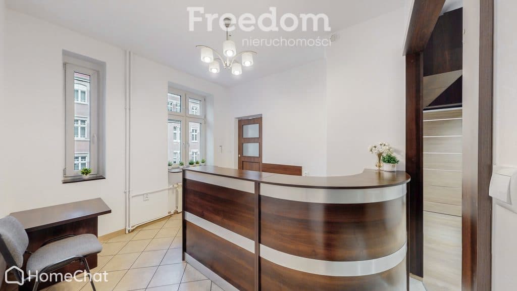 Jasny lokal biurowy w Centrum + miejsce postojowe