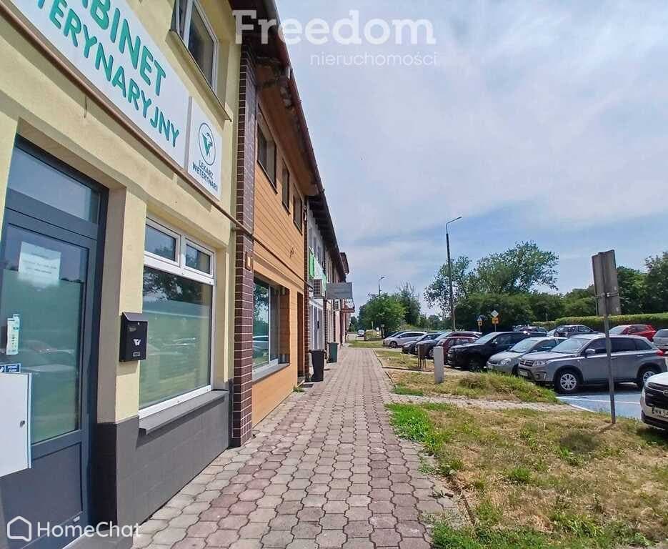 Przestronny lokal usługowy na ul. Gwardii Ludowej
