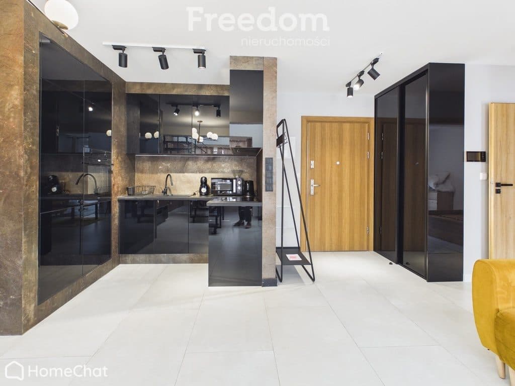 Dwupoziomowy apartament z antresolą | 69.6 m2