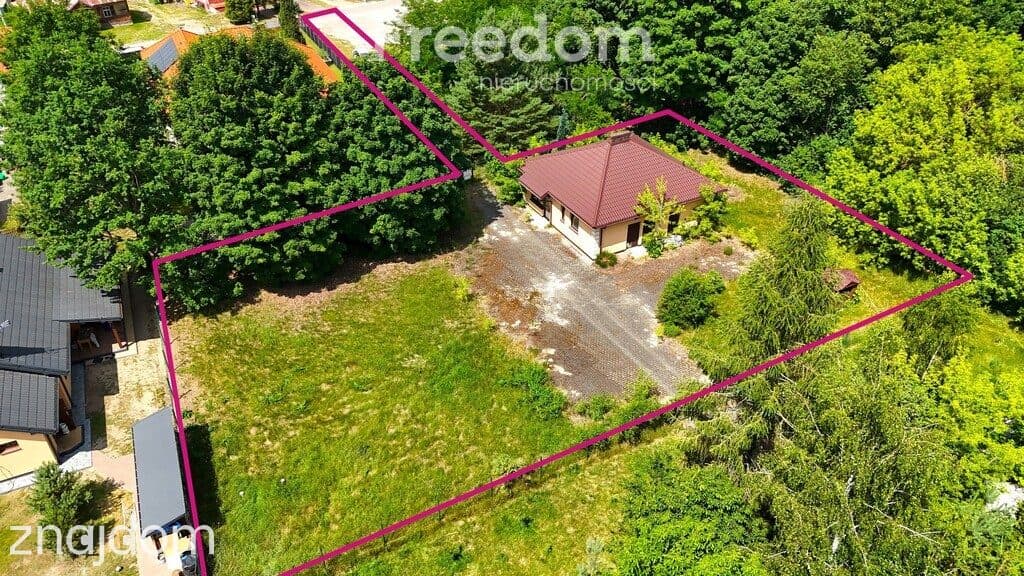Budynek z dużą działką 1502 m2 – Porosiuki
