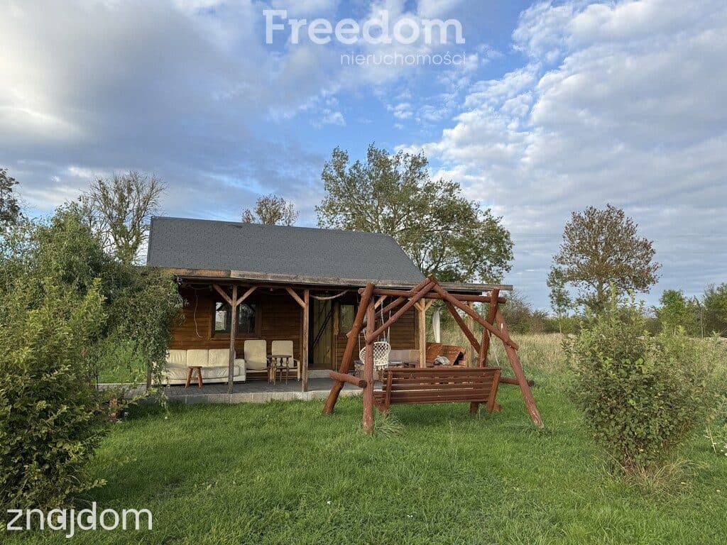 Działka 8454 m² z domkiem letniskowym i warunkami