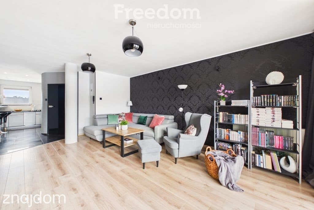 Komfortowe 60 m² z dużym balkonem. - zdjęcie 2