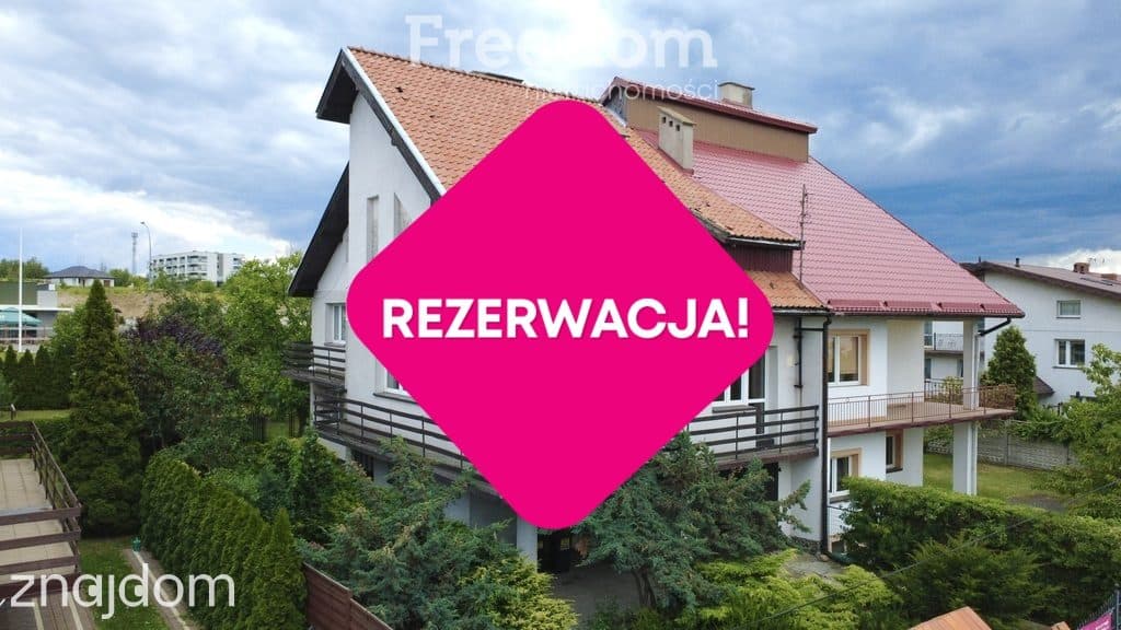 Przestronny dom rodzinny z garażem | Koło