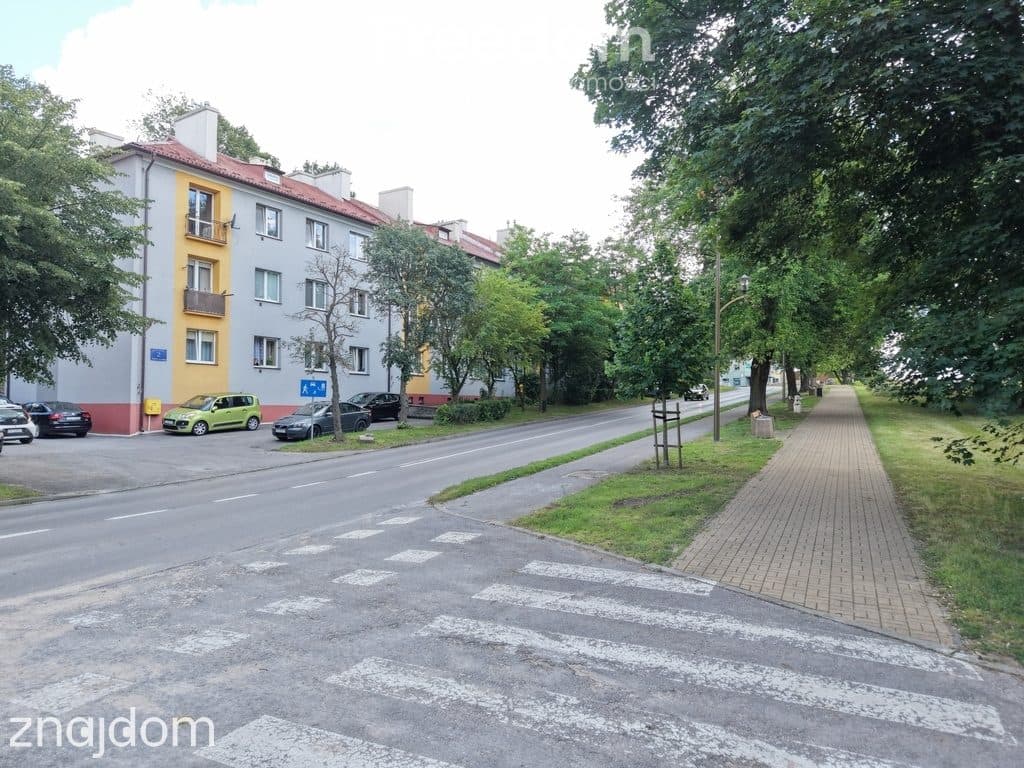 Kawalerka na 1 piętrze w centrum Ostrowca Św. - zdjęcie 14
