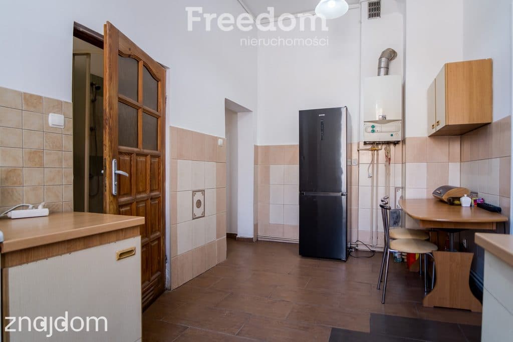 Przestronne mieszkanie 90 m² w starej kamienicy - zdjęcie 10