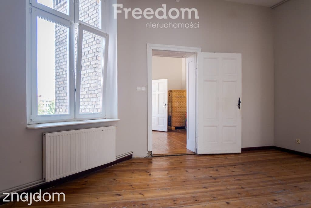 Przestronne mieszkanie 90 m² w starej kamienicy - zdjęcie 19