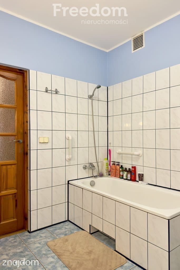Dom z garażem i piwnicą na Zawiślu - zdjęcie 19