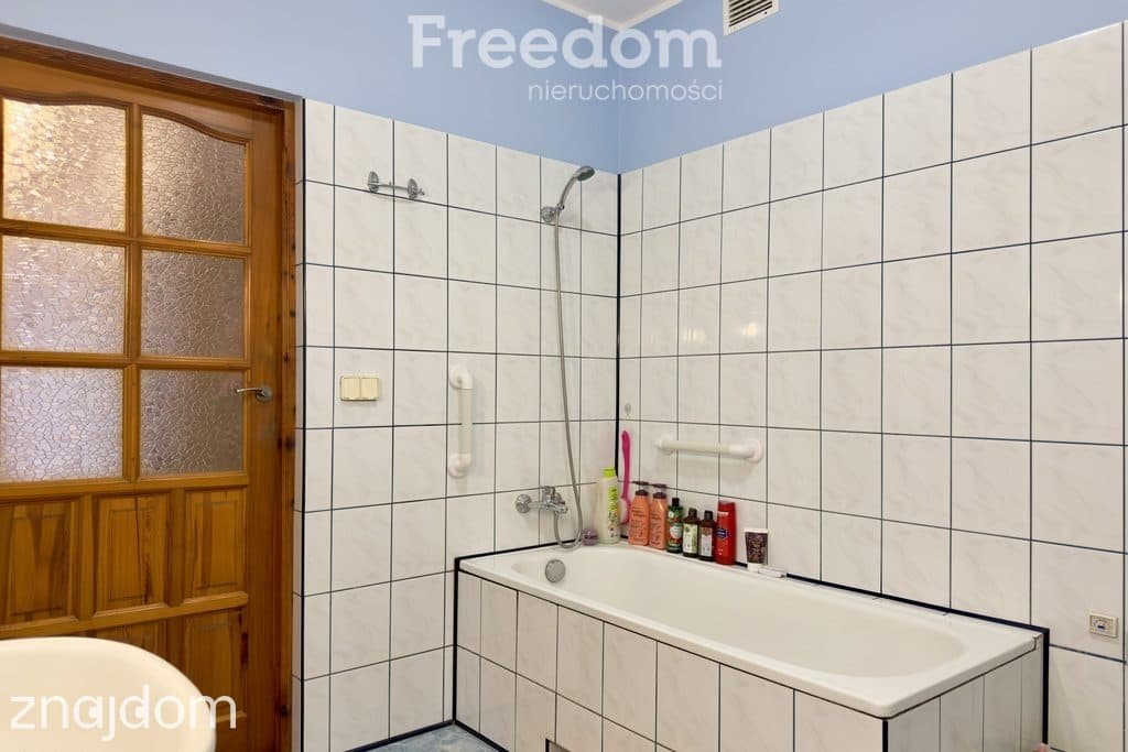 Dom z garażem i piwnicą na Zawiślu - zdjęcie 18