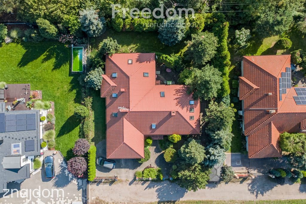 Przestronny dom 265 m2 na dużej działce w Słupnie - zdjęcie 13