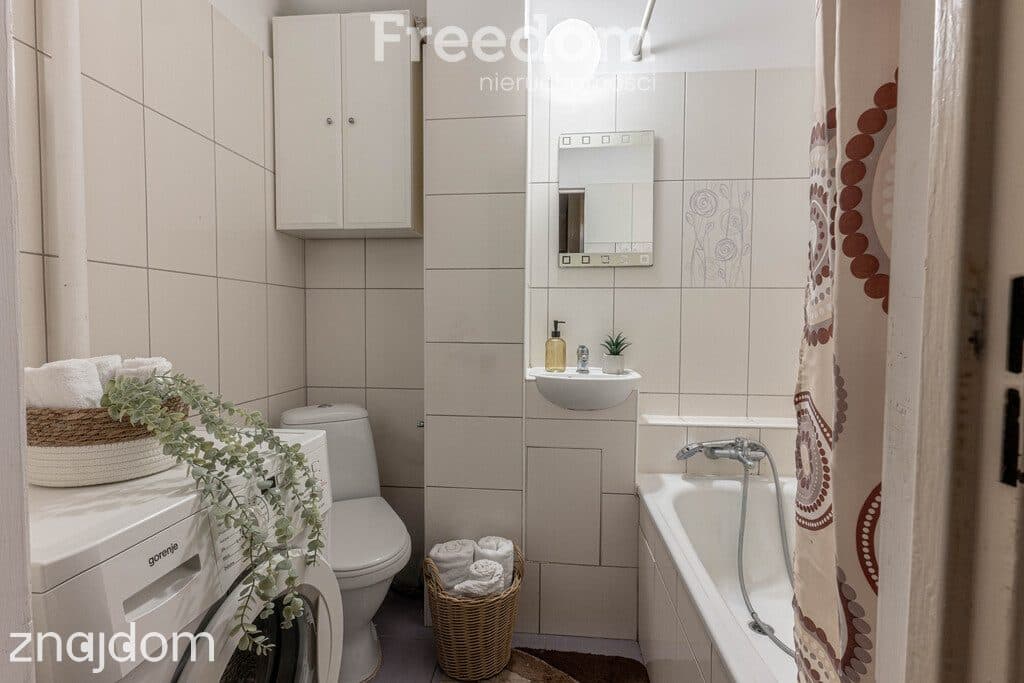 3 pokojowe rozkładowe mieszkanie na osiedlu Kmity - zdjęcie 5