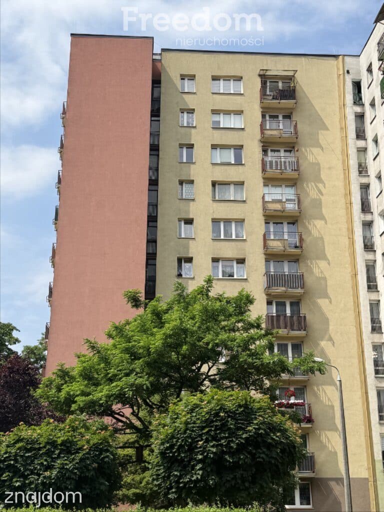 2 pokoje z balkonem i komórką na piętrze. - zdjęcie 6