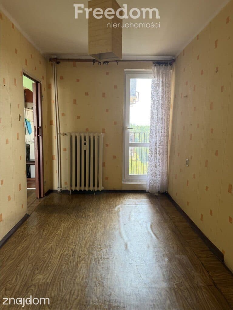 2 pokoje z balkonem i komórką na piętrze. - zdjęcie 9