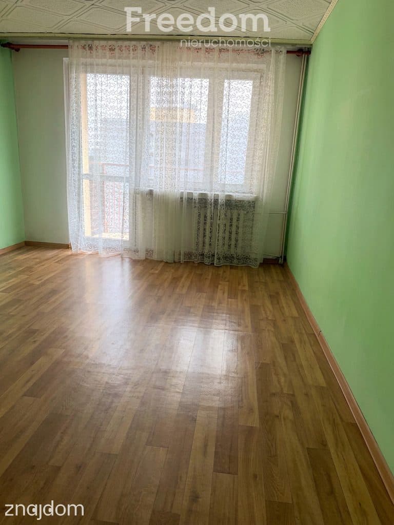 2 pokoje z balkonem i komórką na piętrze. - zdjęcie 12