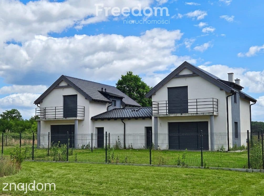 Nowoczesny dom w bliźniaku | Duża działka 644m2