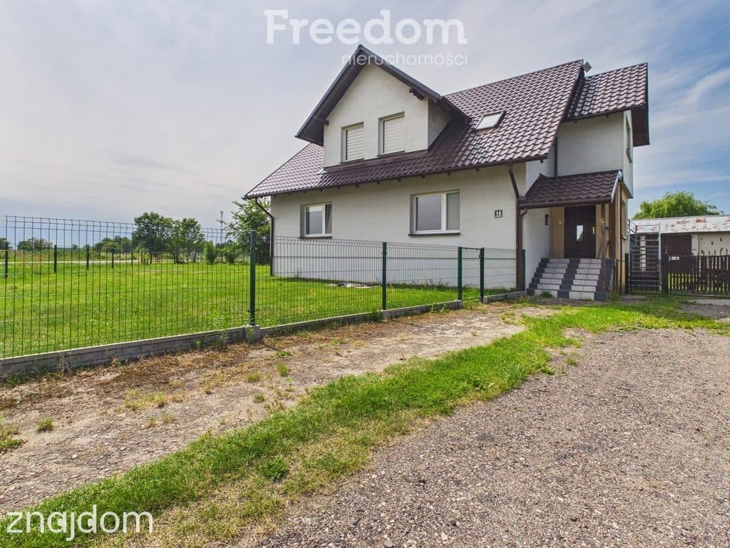 Kaczory k. Piły | Dom 188 m² + Budynki gospodarcze - zdjęcie 2