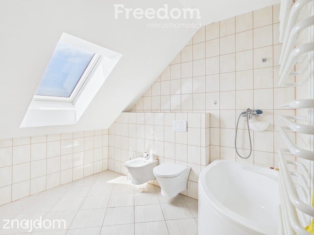 Kaczory k. Piły | Dom 188 m² + Budynki gospodarcze - zdjęcie 9