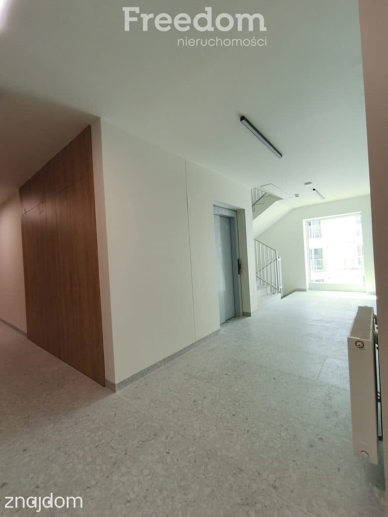 Nowoczesny apartament w pobliżu jeziora - zdjęcie 9