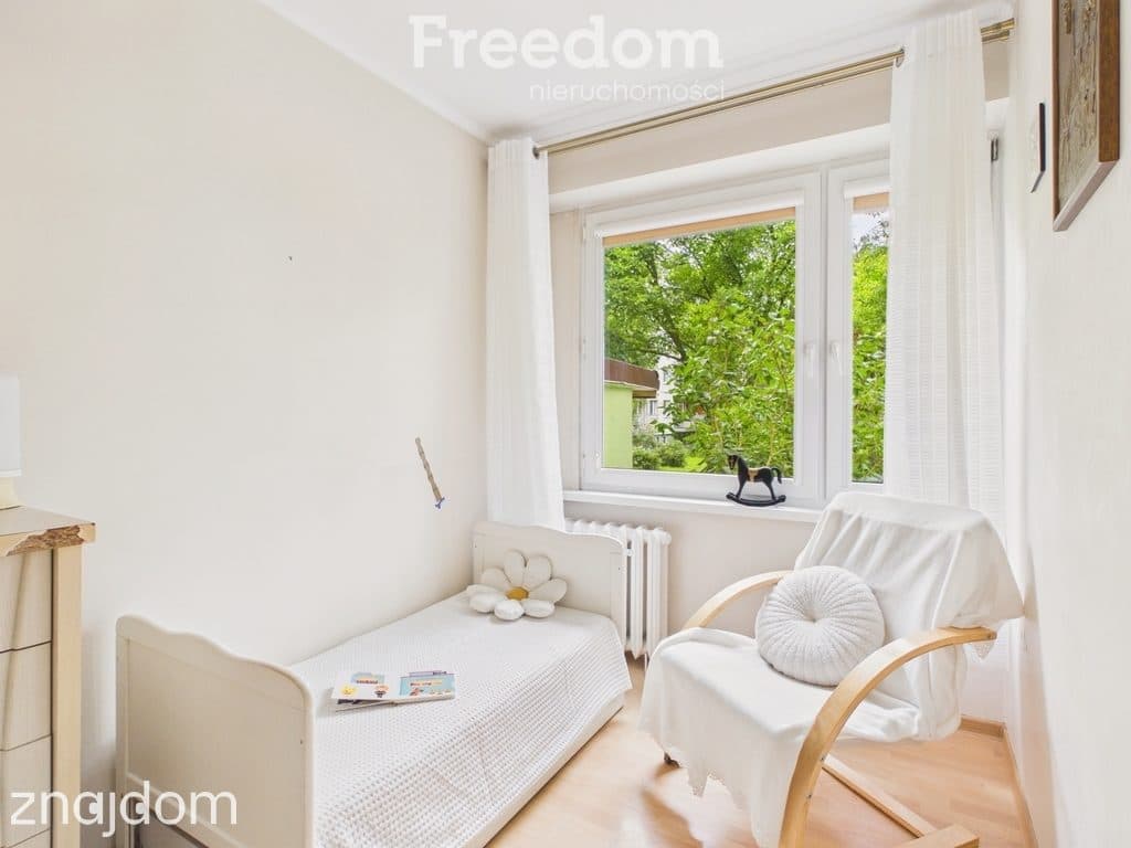 Rodzinne mieszkanie, parter, 4 pokoje, balkon - zdjęcie 12