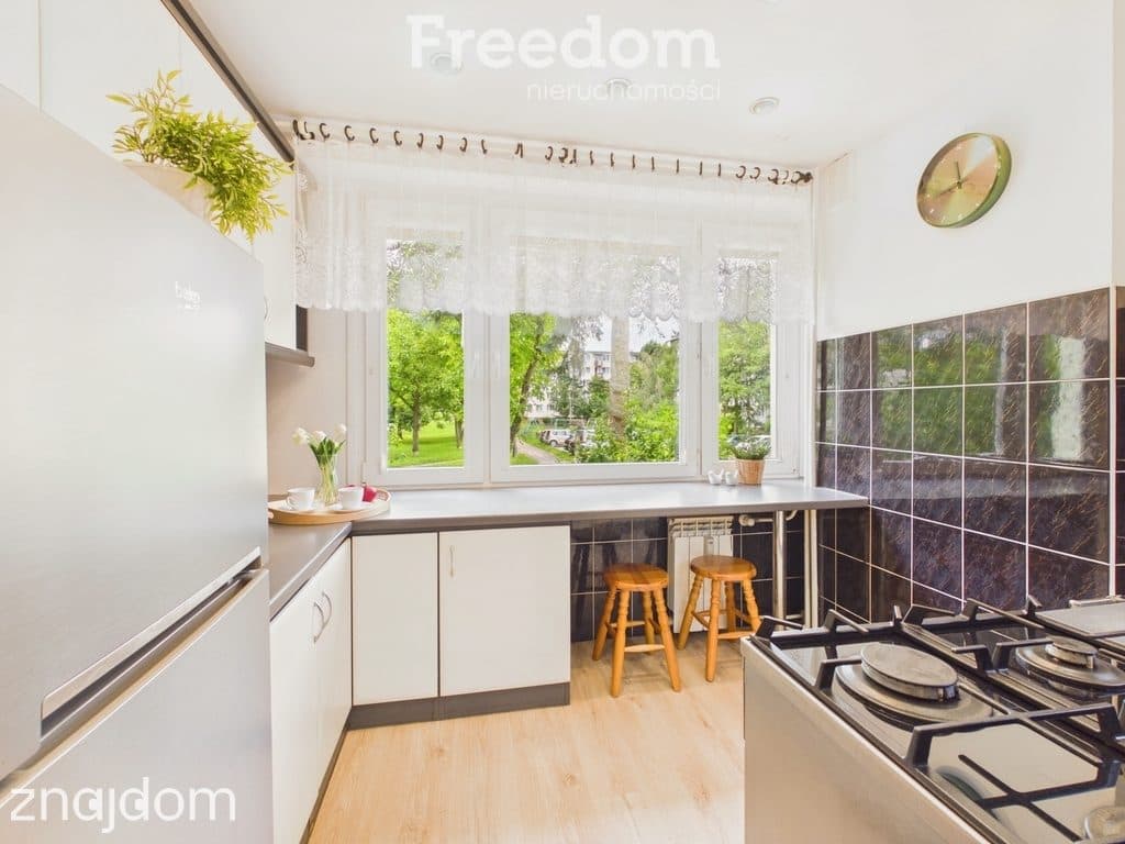 Rodzinne mieszkanie, parter, 4 pokoje, balkon - zdjęcie 2