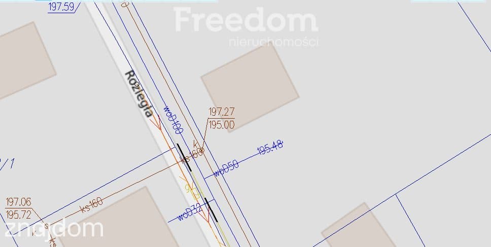 Niewielki dom na działce budowlanej - zdjęcie 10