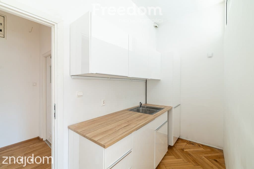 przy Baltic Plaza | 3/4 gabinety | winda - zdjęcie 8
