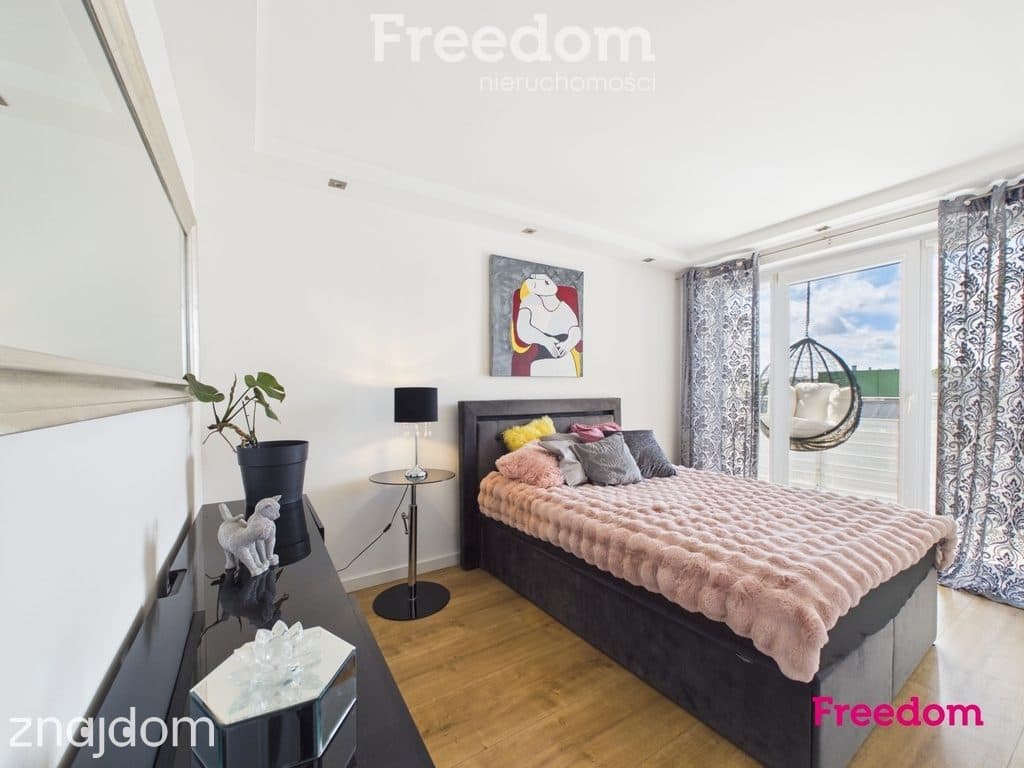 Apartament klasy Premium w sercu Koszalina - garaż - zdjęcie 2