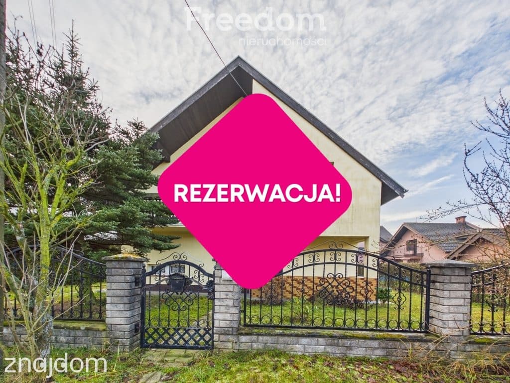 Przestronny dom z garażem i ogrodem - Niemodlin