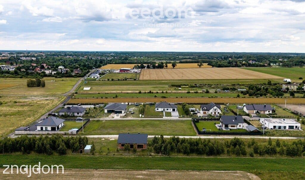 Komfortowy dom parterowy w okolicach Łasku. - zdjęcie 4