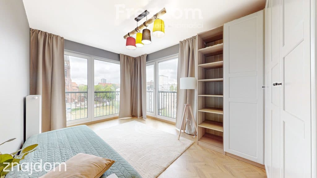 Czteropokojowy apartament z tarasem - Centrum - zdjęcie 16
