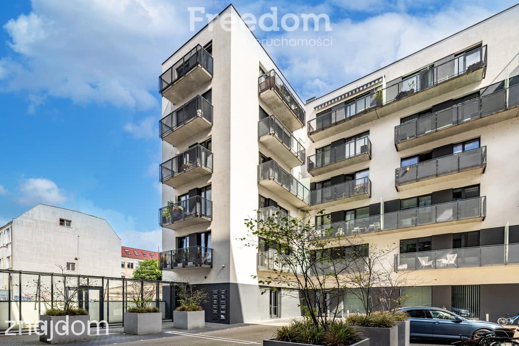 Apartament z widokiem na Ratusz i dwoma balkonami - zdjęcie 14