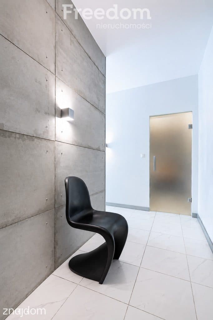 Apartament z widokiem na Ratusz i dwoma balkonami - zdjęcie 13