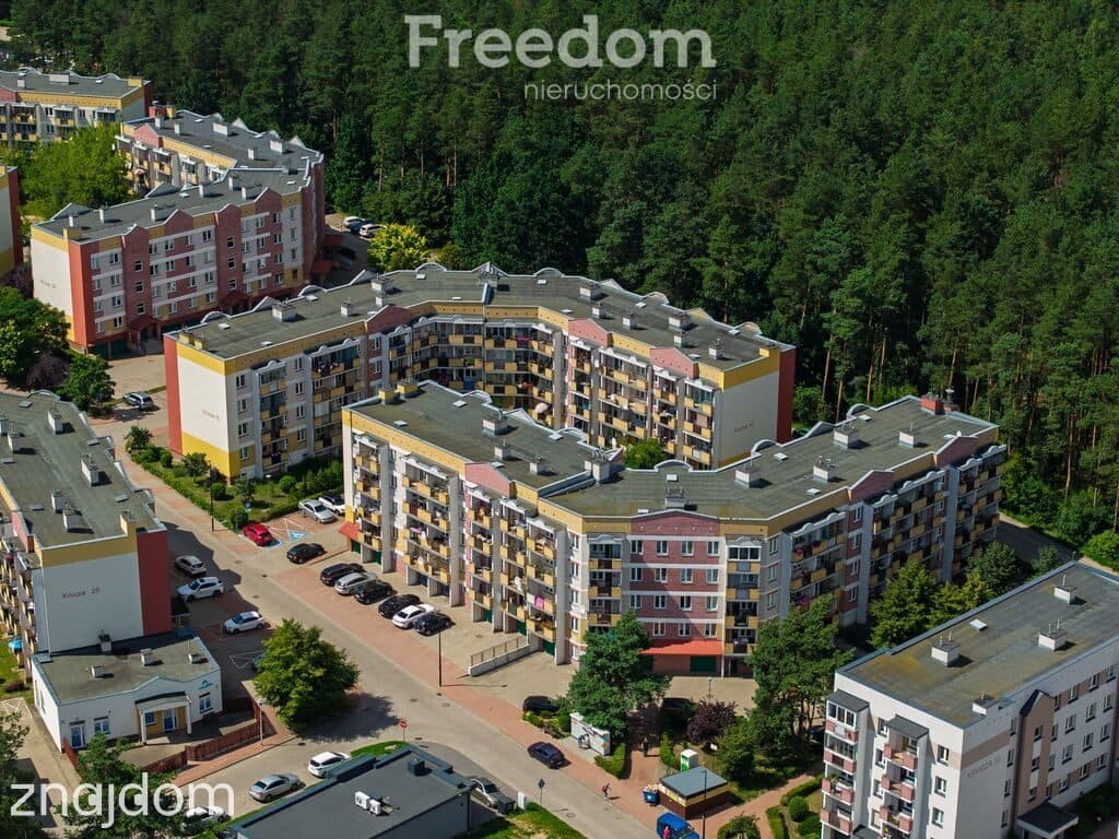Cegła * 2 pokoje + oddzielna kuchnia * I piętro *
