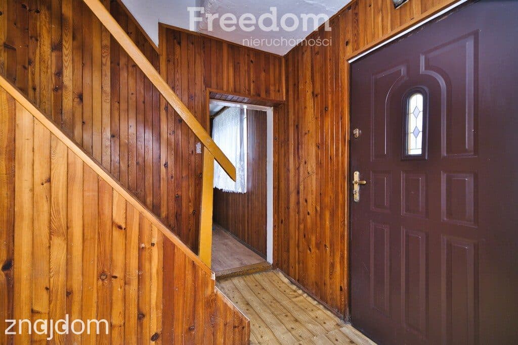 Dom z potencjałem i dużym ogrodem w mieście - zdjęcie 12